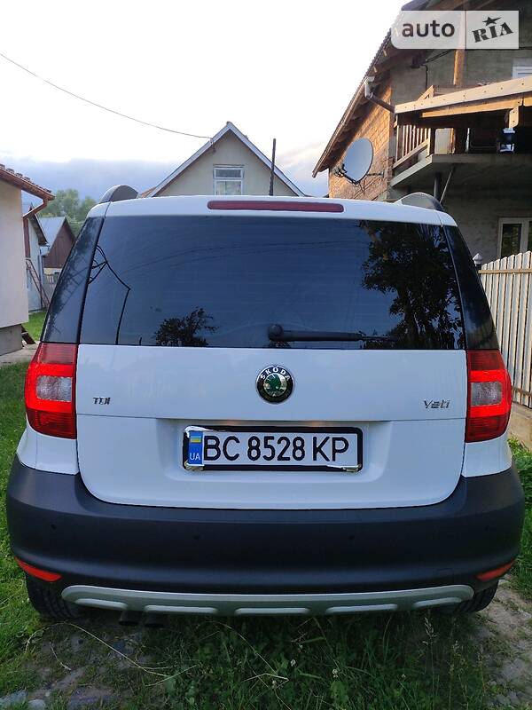 Внедорожник / Кроссовер Skoda Yeti 2013 в Дрогобыче