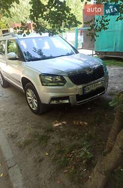 Внедорожник / Кроссовер Skoda Yeti 2015 в Хмельницком