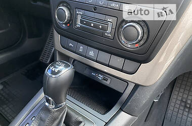 Позашляховик / Кросовер Skoda Yeti 2016 в 
