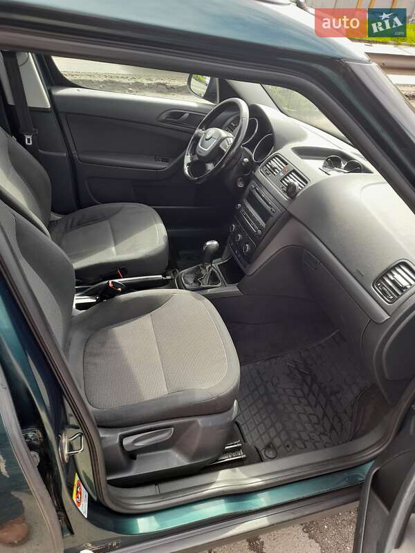 Внедорожник / Кроссовер Skoda Yeti 2010 в Полтаве