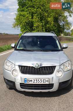 Внедорожник / Кроссовер Skoda Yeti 2013 в Ромнах