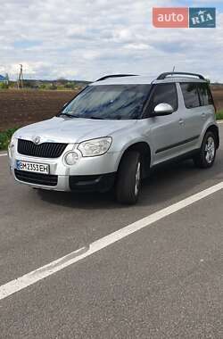 Внедорожник / Кроссовер Skoda Yeti 2013 в Ромнах