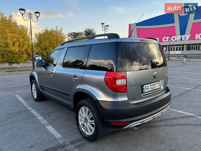 Внедорожник / Кроссовер Skoda Yeti 2009 в Запорожье