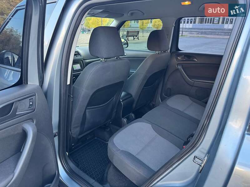 Внедорожник / Кроссовер Skoda Yeti 2009 в Запорожье