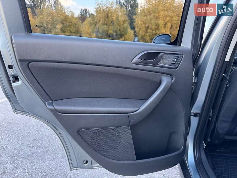 Внедорожник / Кроссовер Skoda Yeti 2009 в Запорожье