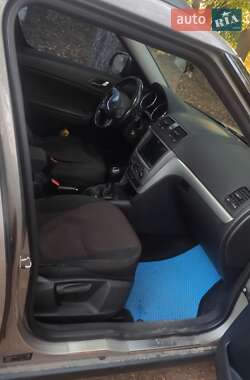 Внедорожник / Кроссовер Skoda Yeti 2012 в 