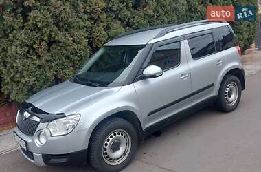 Внедорожник / Кроссовер Skoda Yeti 2012 в Ровно