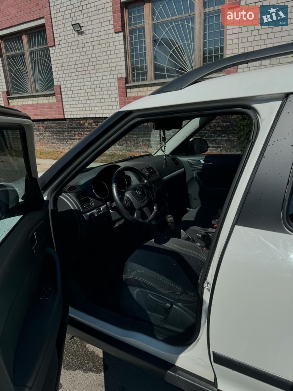 2013 Skoda Yeti - мініатюра 2