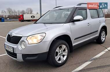 Позашляховик / Кросовер Skoda Yeti 2012 в Києві