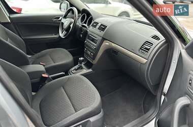 Позашляховик / Кросовер Skoda Yeti 2014 в 
