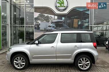 Позашляховик / Кросовер Skoda Yeti 2014 в 