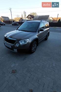 Внедорожник / Кроссовер Skoda Yeti 2012 в Буче