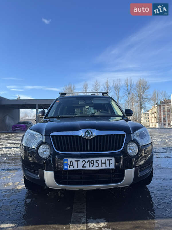 Внедорожник / Кроссовер Skoda Yeti 2010 в Надворной