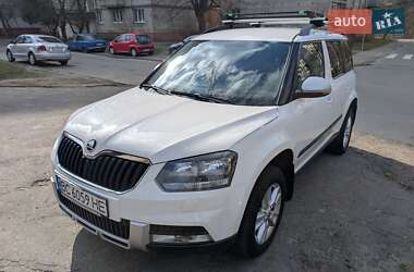 Внедорожник / Кроссовер Skoda Yeti 2015 в 
