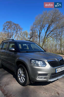 Внедорожник / Кроссовер Skoda Yeti 2014 в 