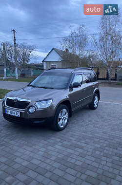 Внедорожник / Кроссовер Skoda Yeti 2011 в 
