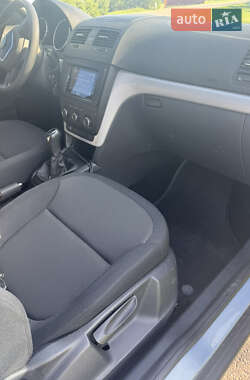 Внедорожник / Кроссовер Skoda Yeti 2012 в 