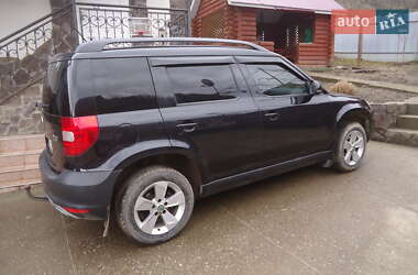 Внедорожник / Кроссовер Skoda Yeti 2013 в 