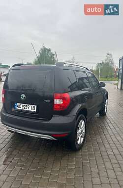 Внедорожник / Кроссовер Skoda Yeti 2009 в 