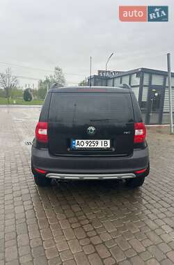 Внедорожник / Кроссовер Skoda Yeti 2009 в 