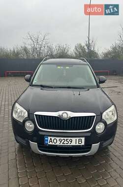 Внедорожник / Кроссовер Skoda Yeti 2009 в 