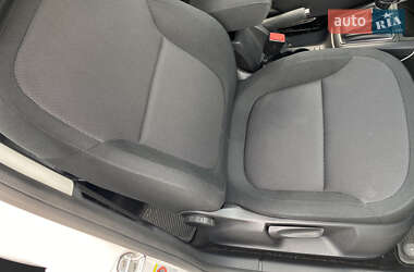Позашляховик / Кросовер Skoda Yeti 2012 в 