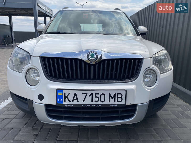 Позашляховик / Кросовер Skoda Yeti 2012 в Києві