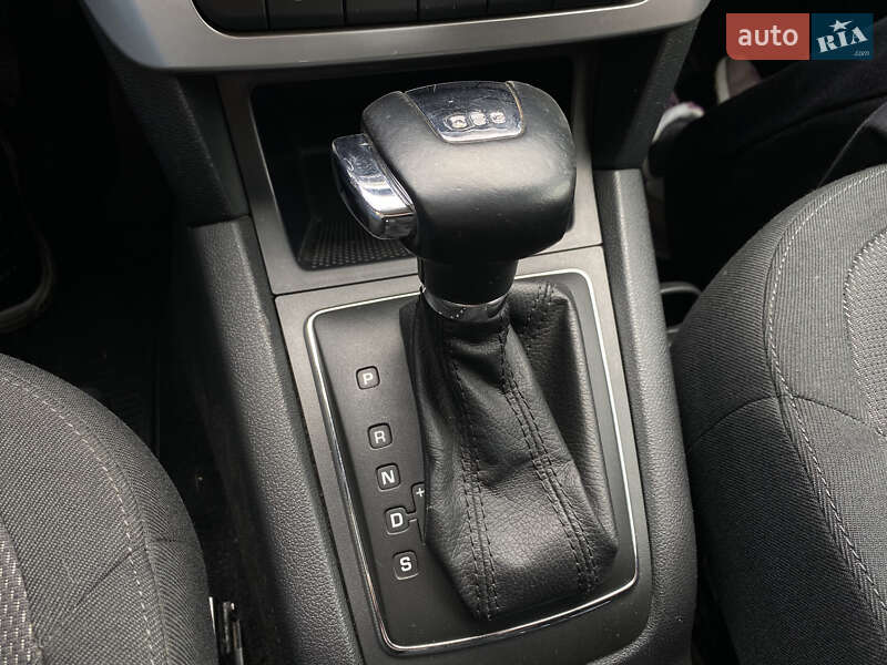 Позашляховик / Кросовер Skoda Yeti 2012 в Києві