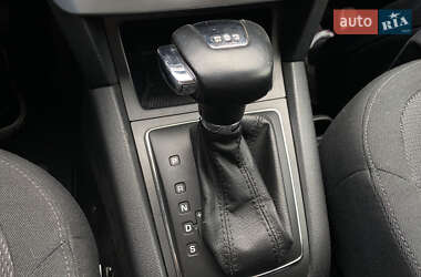 Позашляховик / Кросовер Skoda Yeti 2012 в 