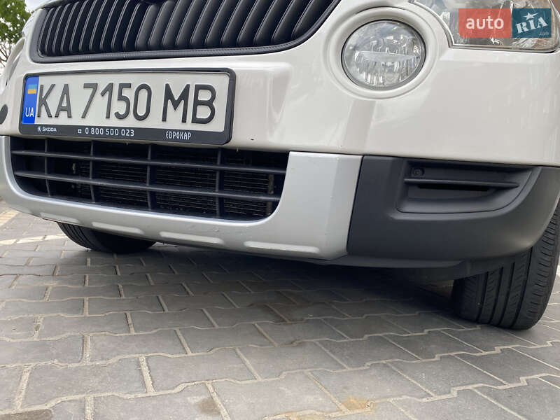 Позашляховик / Кросовер Skoda Yeti 2012 в Києві