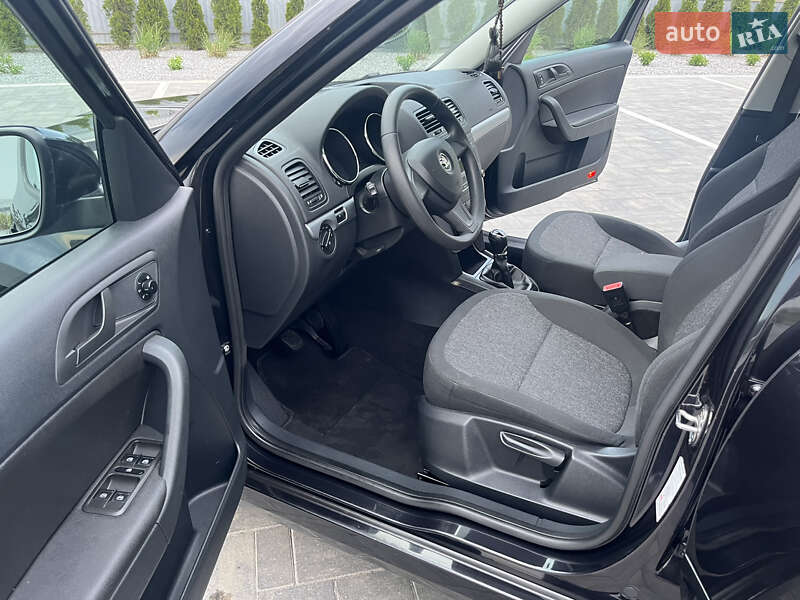 Внедорожник / Кроссовер Skoda Yeti 2013 в Луцке