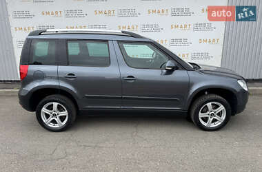 Позашляховик / Кросовер Skoda Yeti 2010 в 