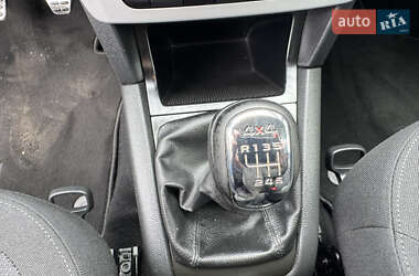 Позашляховик / Кросовер Skoda Yeti 2010 в 