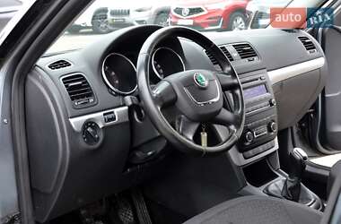 Позашляховик / Кросовер Skoda Yeti 2011 в 