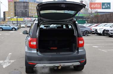 Позашляховик / Кросовер Skoda Yeti 2011 в 