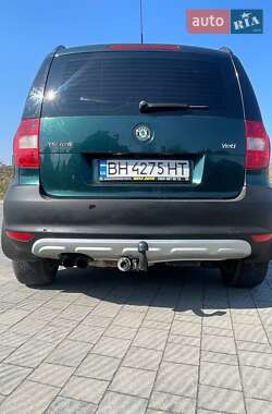 Внедорожник / Кроссовер Skoda Yeti 2009 в 