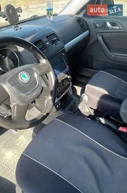 Внедорожник / Кроссовер Skoda Yeti 2009 в 