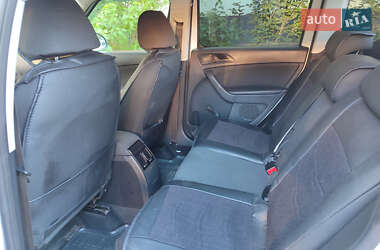 Внедорожник / Кроссовер Skoda Yeti 2010 в 