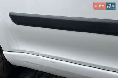 Внедорожник / Кроссовер Skoda Yeti 2011 в 