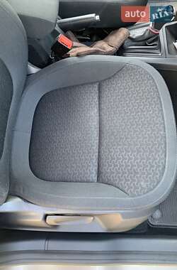 Внедорожник / Кроссовер Skoda Yeti 2013 в 