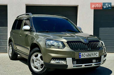 Внедорожник / Кроссовер Skoda Yeti 2015 в Ужгороде