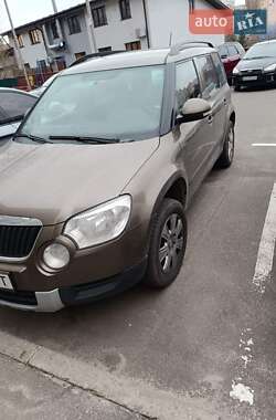 Внедорожник / Кроссовер Skoda Yeti 2010 в Киеве