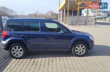Внедорожник / Кроссовер Skoda Yeti 2010 в 