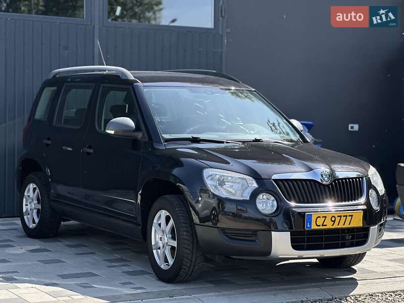 Внедорожник / Кроссовер Skoda Yeti 2010 в 