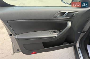 Позашляховик / Кросовер Skoda Yeti 2013 в 