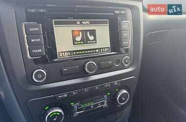 Позашляховик / Кросовер Skoda Yeti 2013 в 