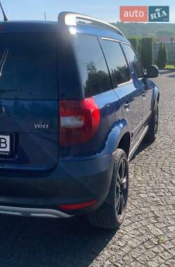 Внедорожник / Кроссовер Skoda Yeti 2011 в 