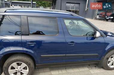 Внедорожник / Кроссовер Skoda Yeti 2014 в 