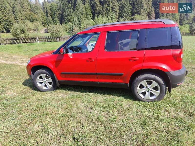 Внедорожник / Кроссовер Skoda Yeti 2012 в Дрогобыче