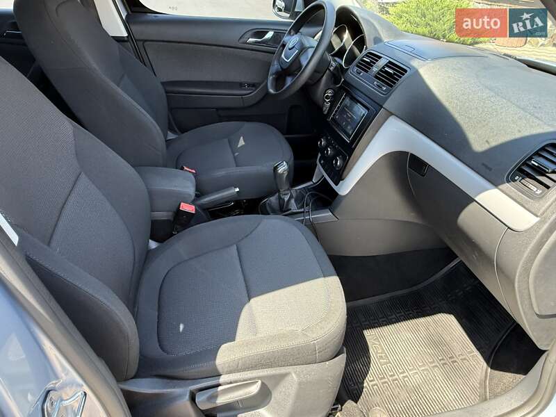 Внедорожник / Кроссовер Skoda Yeti 2012 в Киеве